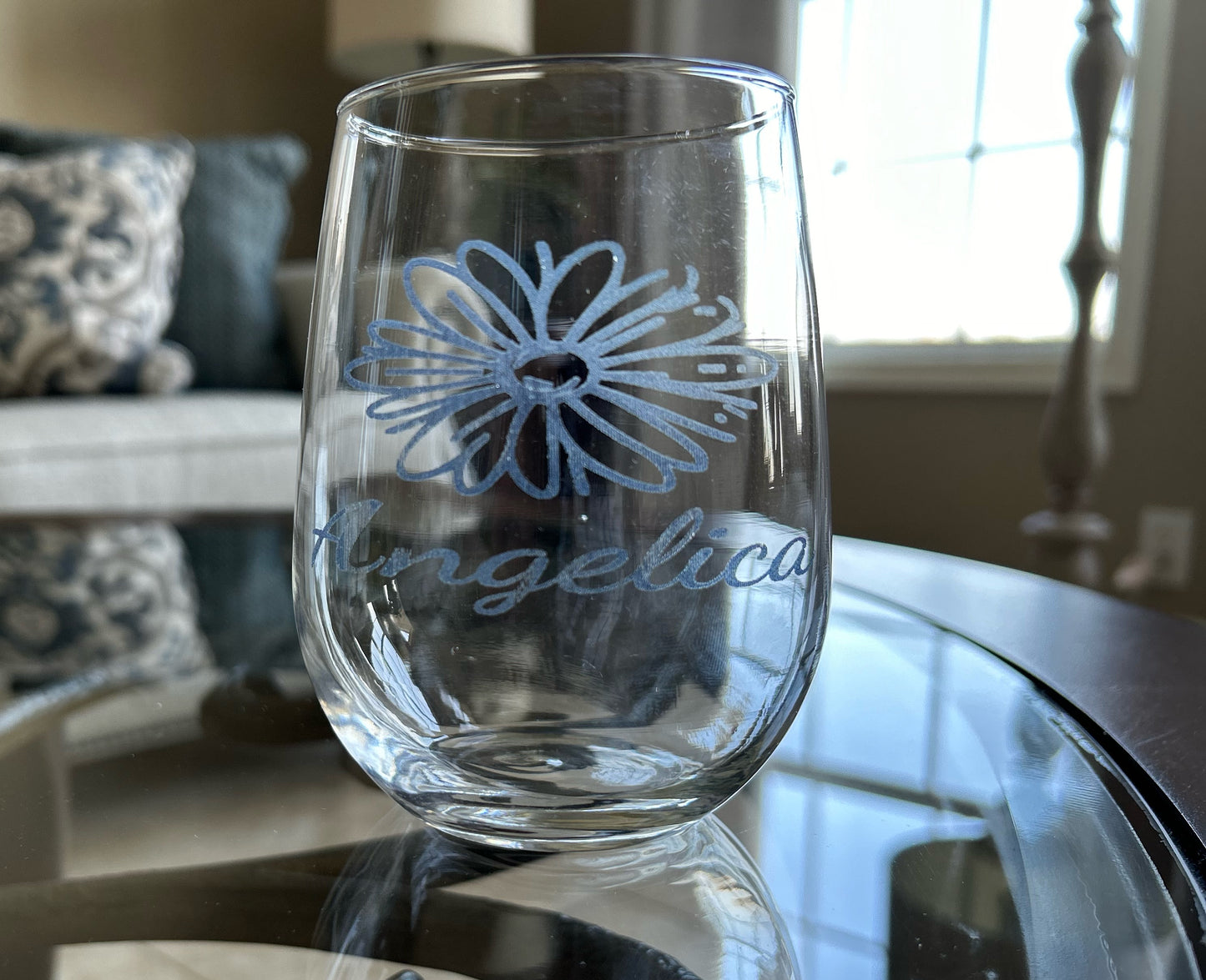 Personalized Engraved Daisy Flower Wine Glass